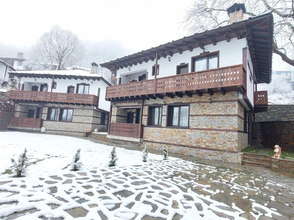 Къщи За Гости Неси Leshten Esterno foto